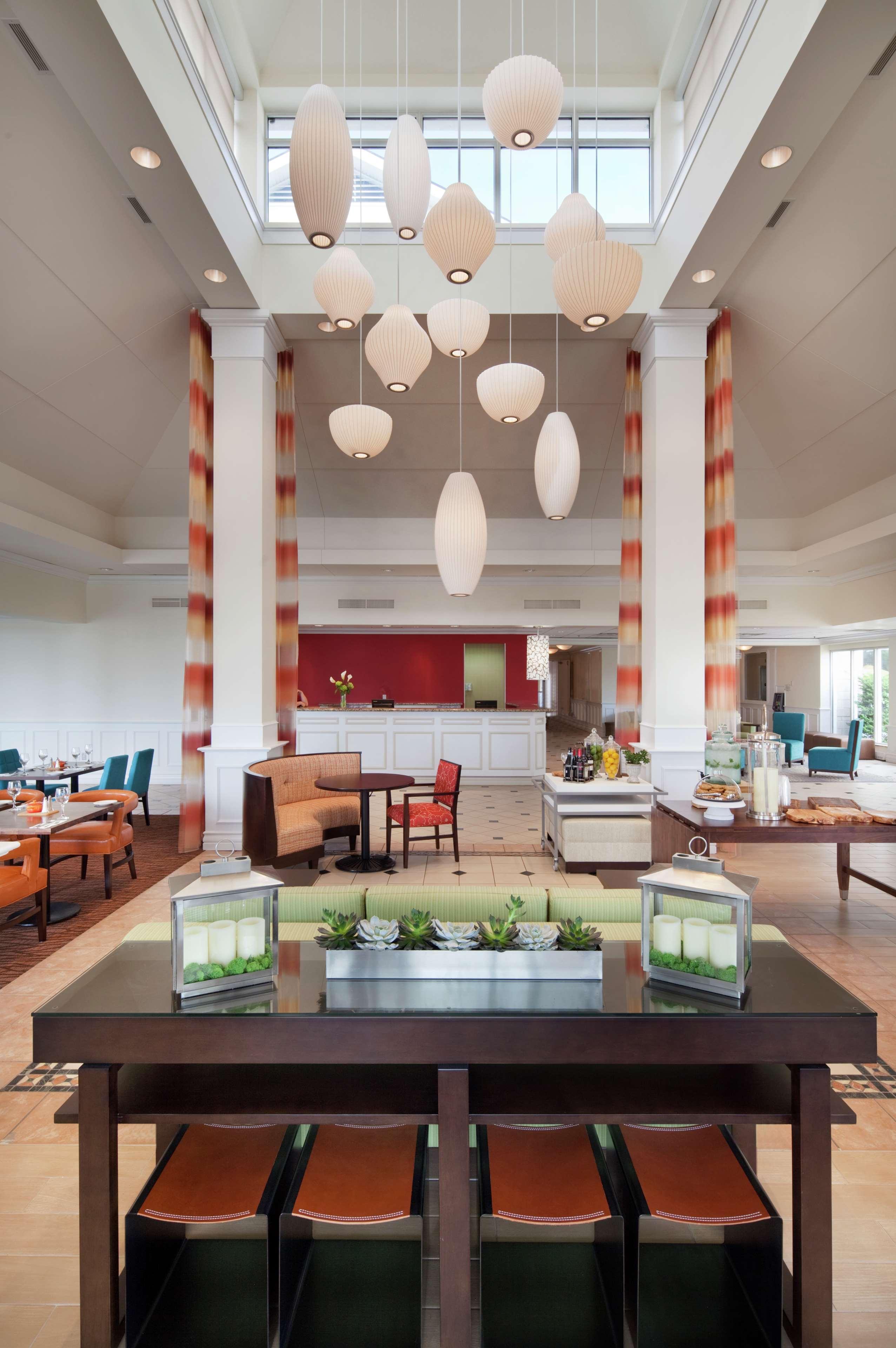 Hilton Garden Inn Montreal Airport Дорваль Удобства фото