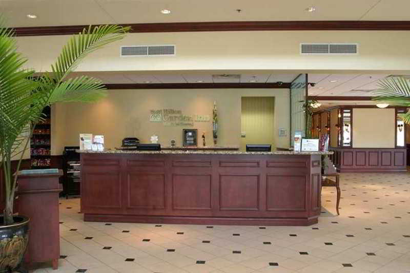 Hilton Garden Inn Montreal Airport Дорваль Экстерьер фото